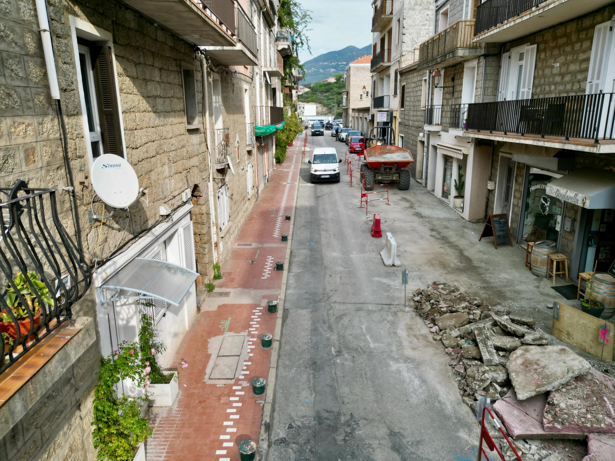 Alt à définir